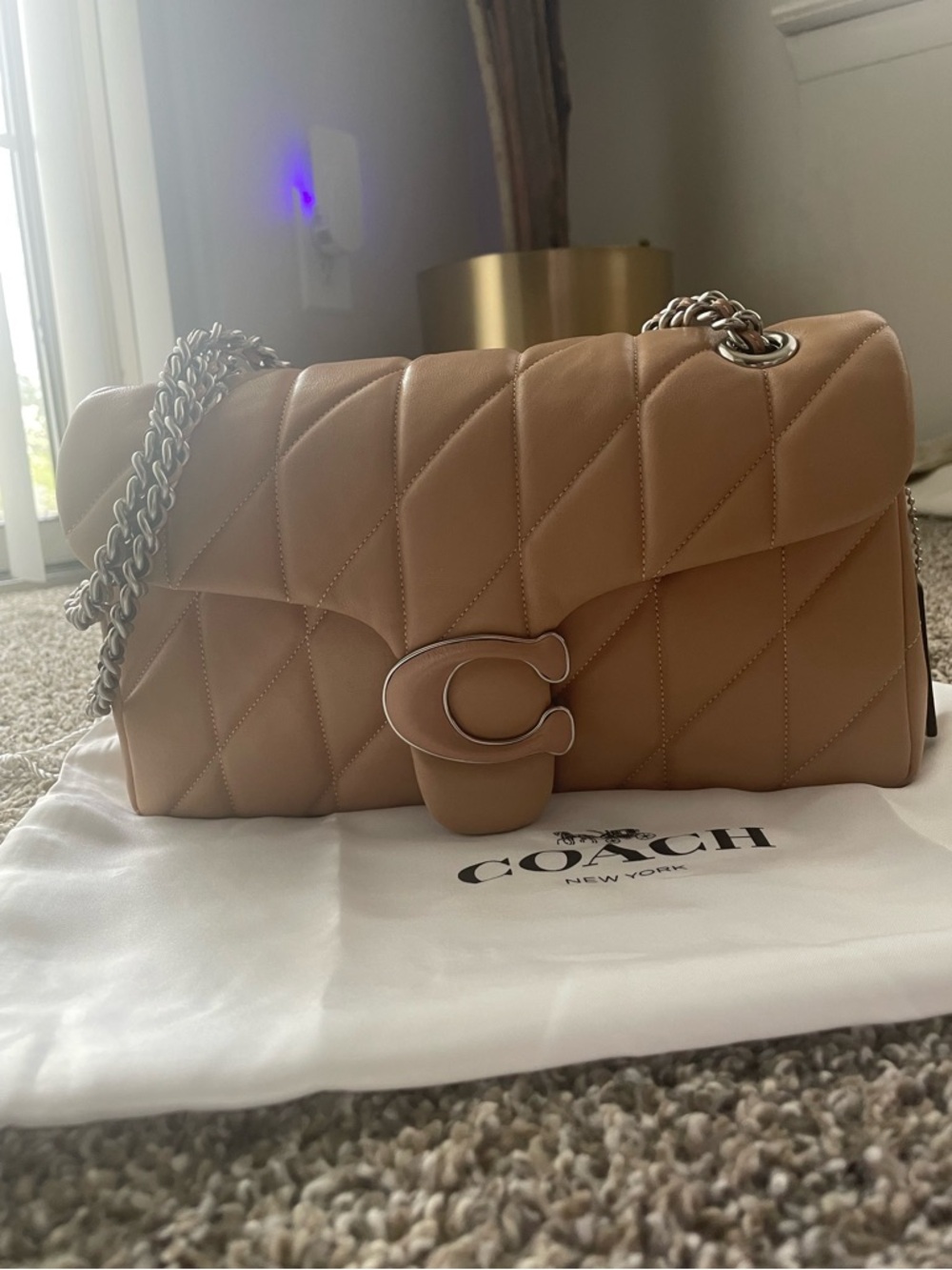 Preowned Coach Tabby Shoulder Bag 26
With Pillow Quilting